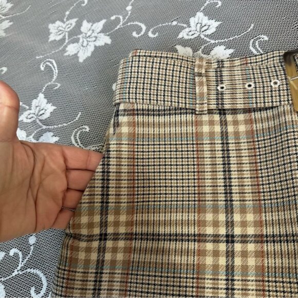 Aritzia Babaton Erickson Plaid Belted Mini Skirt Sz 6 - Picture 6 of 13